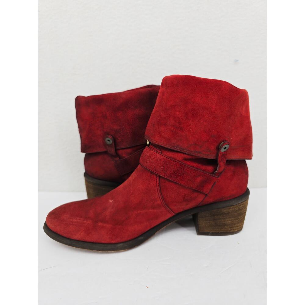 Donald J. Pliner Danee Women's Fold-Over Suede Red Heeled Booties Red 8 - Picture 3 of 8
